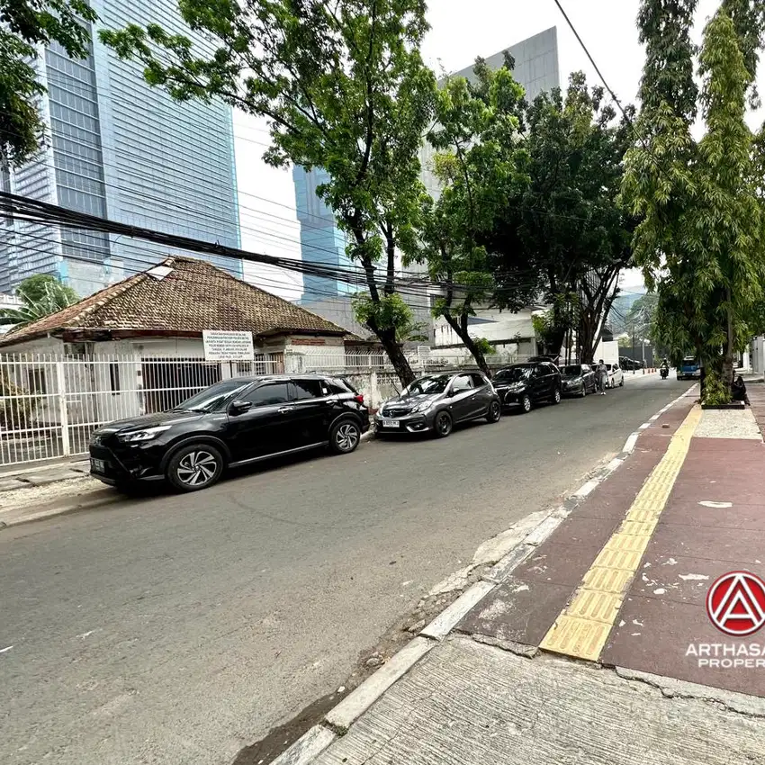 Sudirman Jakarta Pusat, Dijual Exclusive Rumah Hitung Tanah