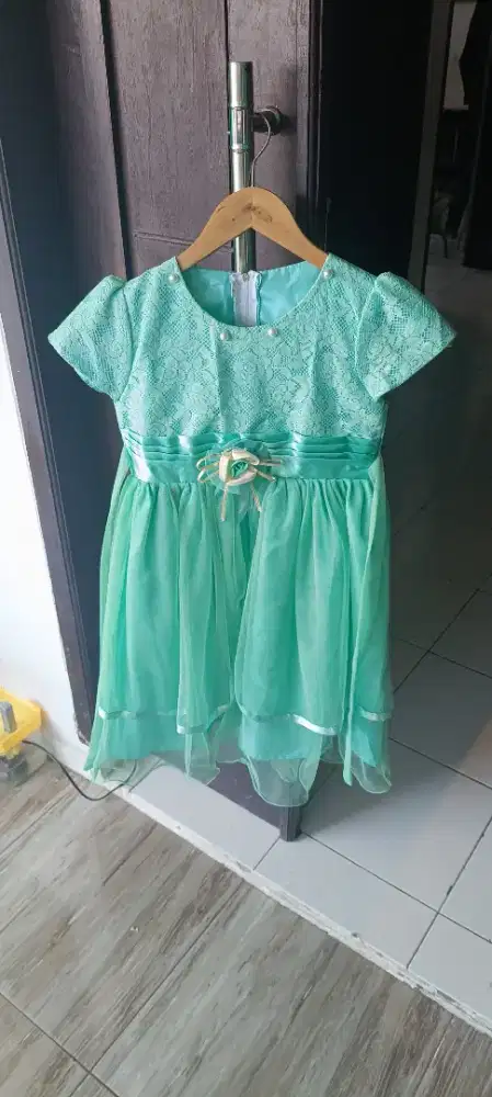 Baju dress pesta anak perempuan