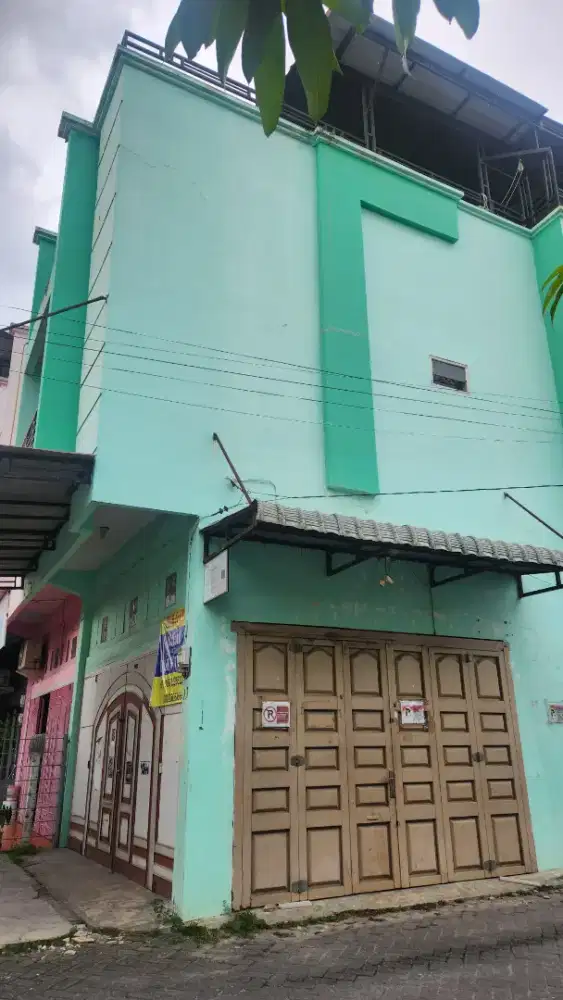 Dijual Ruko Murah (Rumah Toko) Depan Komplek Akses Utama