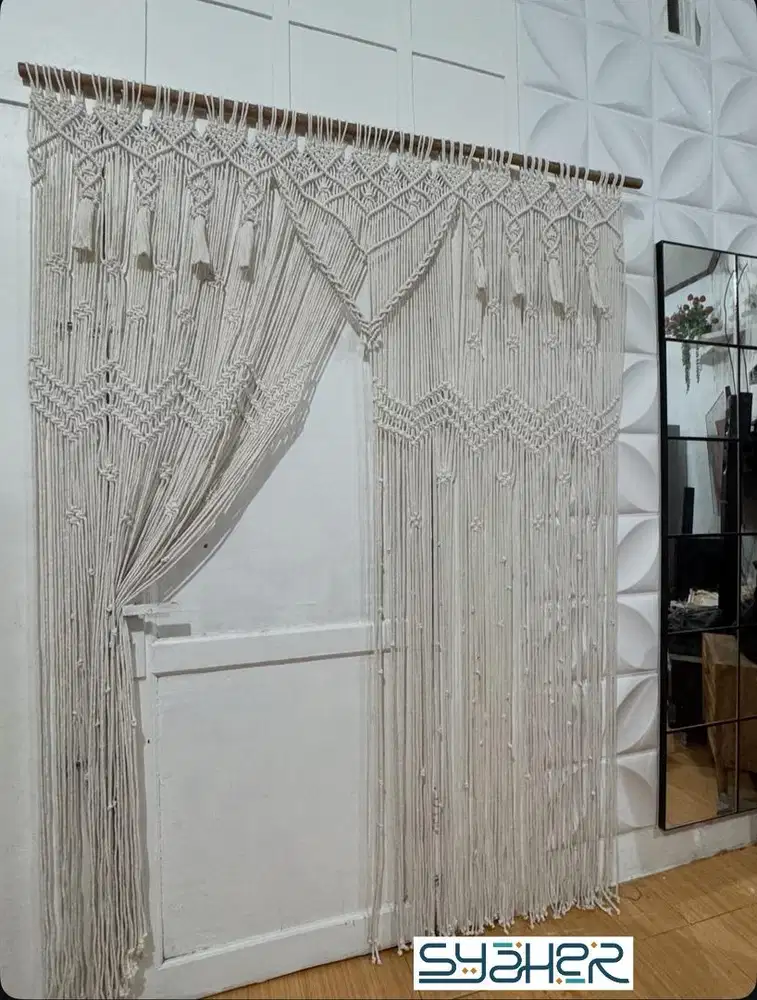 Tirai Cantik Estetik