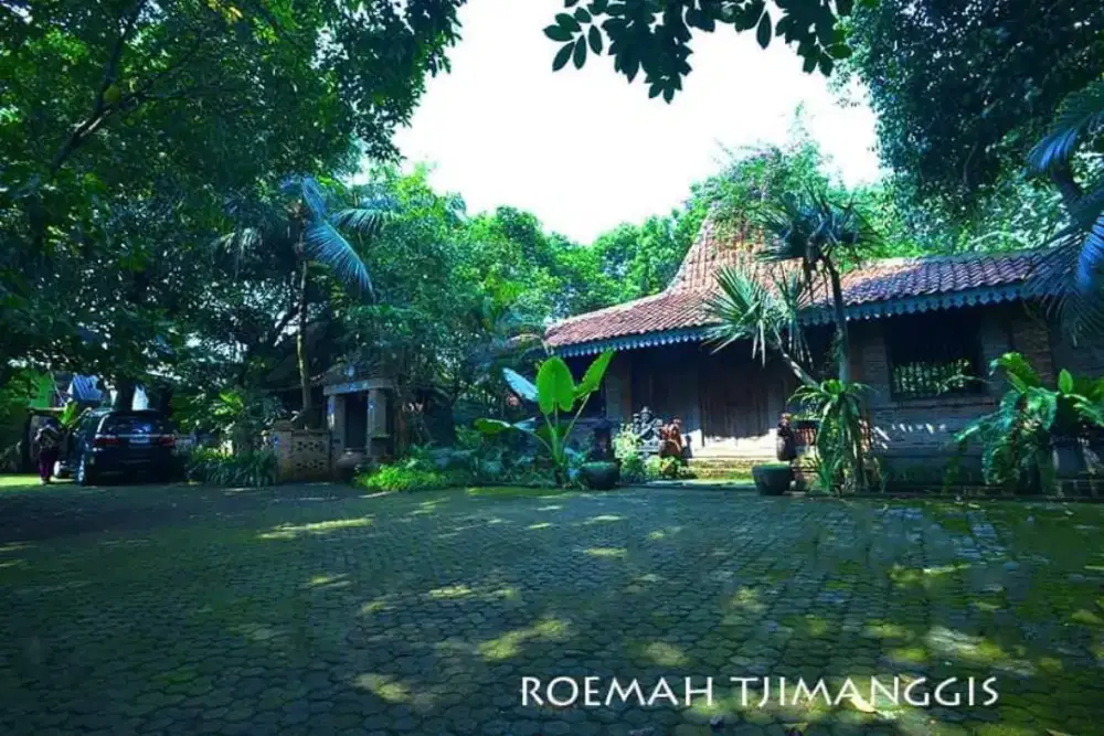 Dijual Villa Pendopo Unik Joglo cocok hiden Gem diSukatani Cimanggis