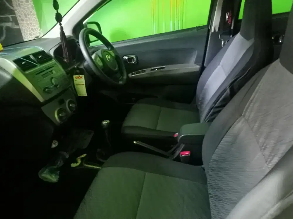 Dijual Toyota Agya TRD Sportivo 1.0  Tahun 2015 - Kondisi Istimewa