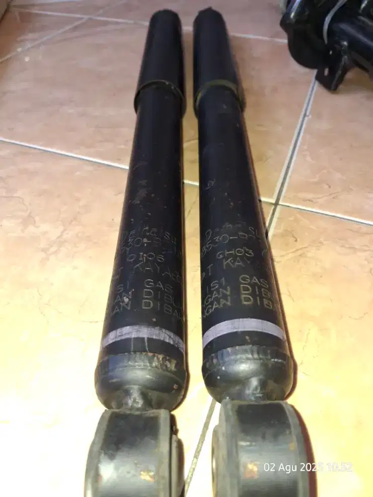 Shockbreaker belakang calya sigra