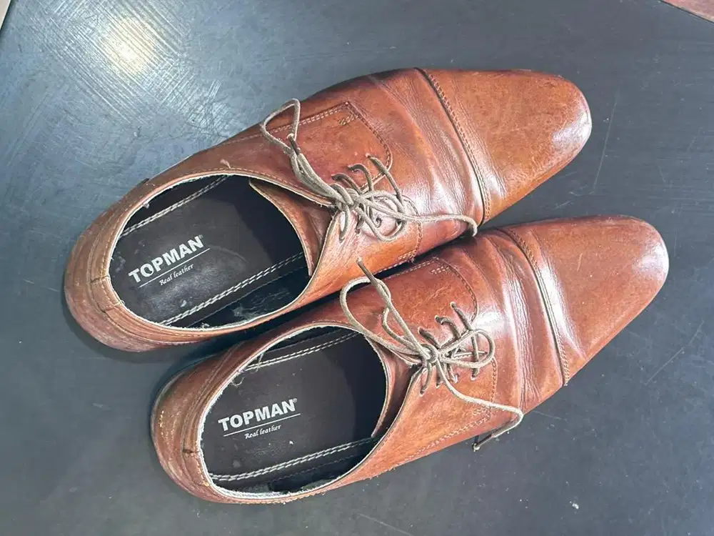 Dijual sepatu pantofel topman