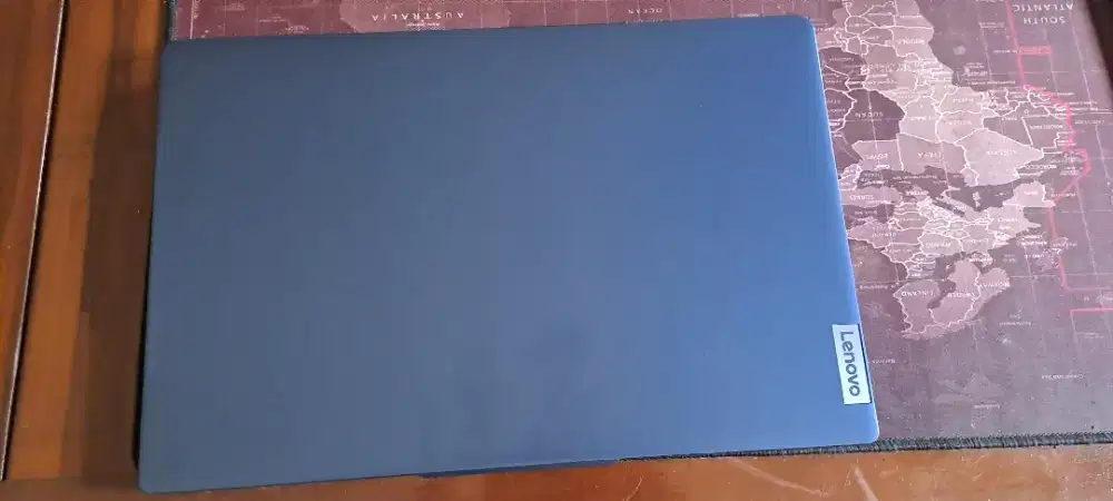 Laptop Lenovo
IdeaPad Slim 3 14IRH8
(Cosmic Blue)