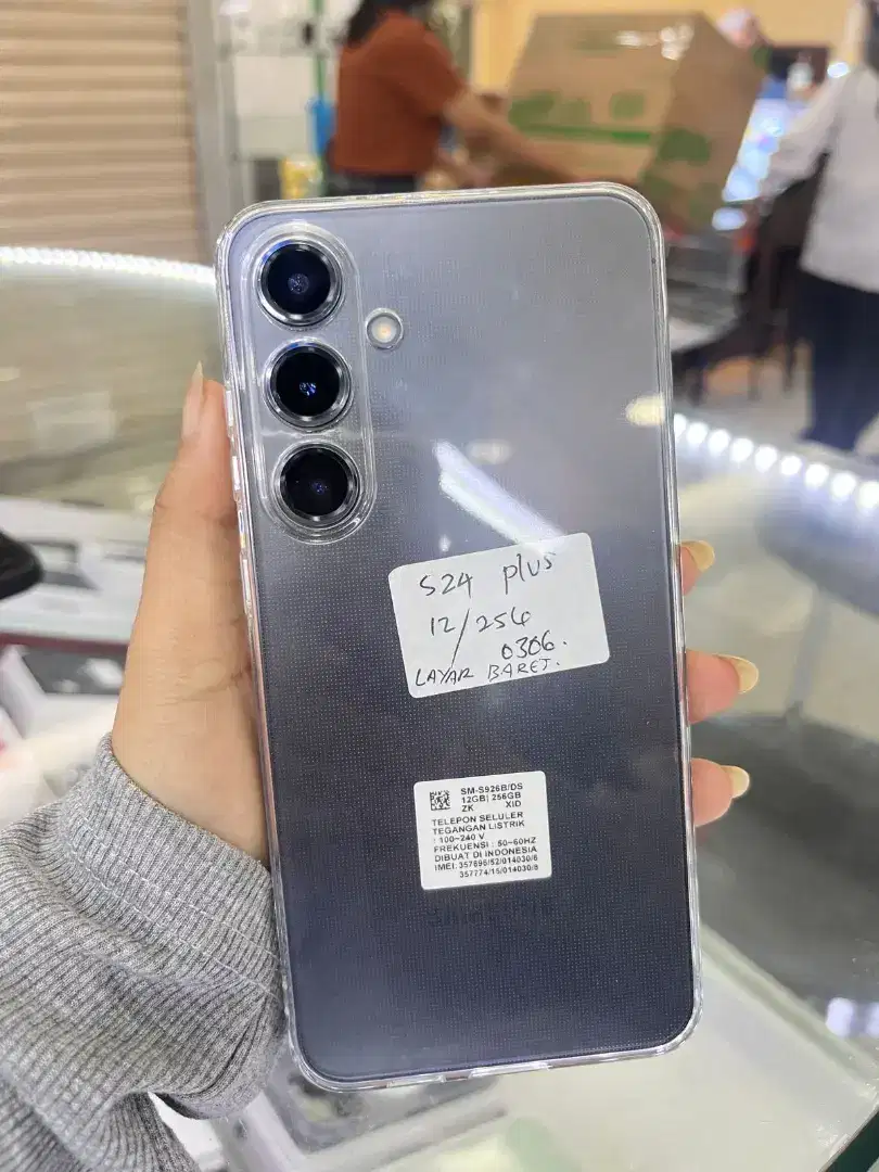 second s24 plus 12/256 mines ada baret layar dikit