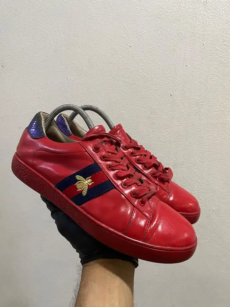 Sneakers gucci lebah red leather 40 good quality