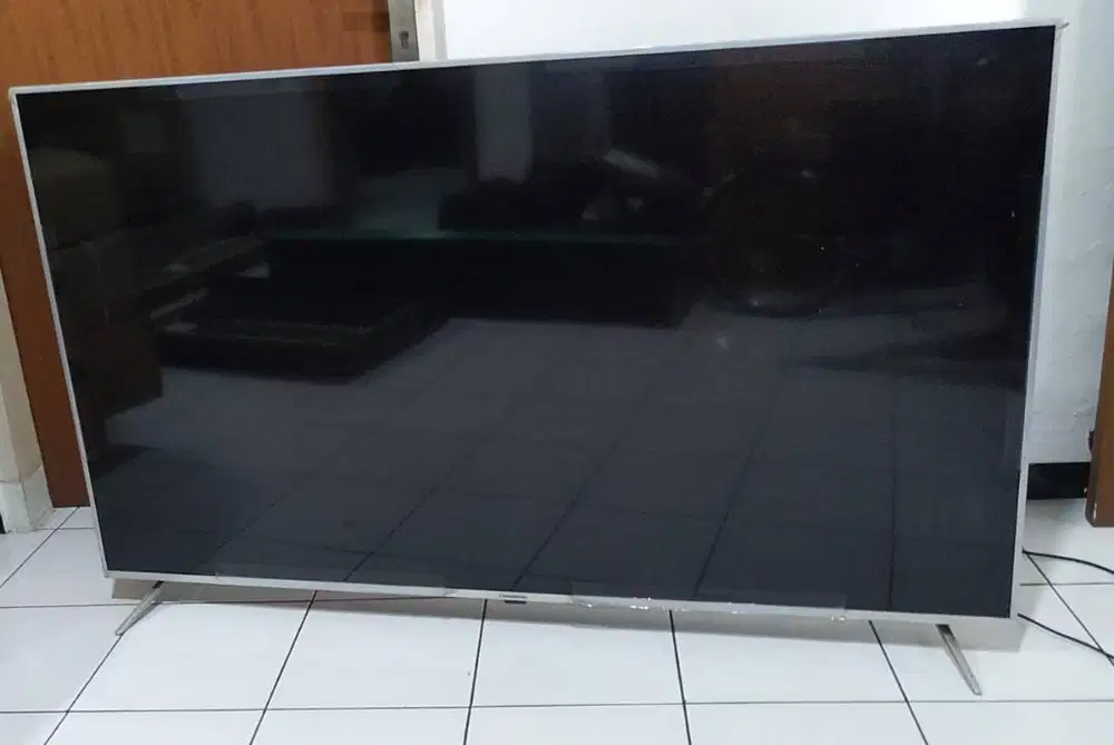 LED TV CHANGHONG 65 Inch U65H7A (Lcd Rusak) Bisa Nego