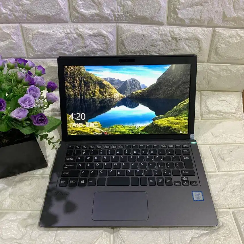 Laptop Super Slim dan Ringan Sony VAIO VJS111 Intel Core i5 Gen6 S-RTV
