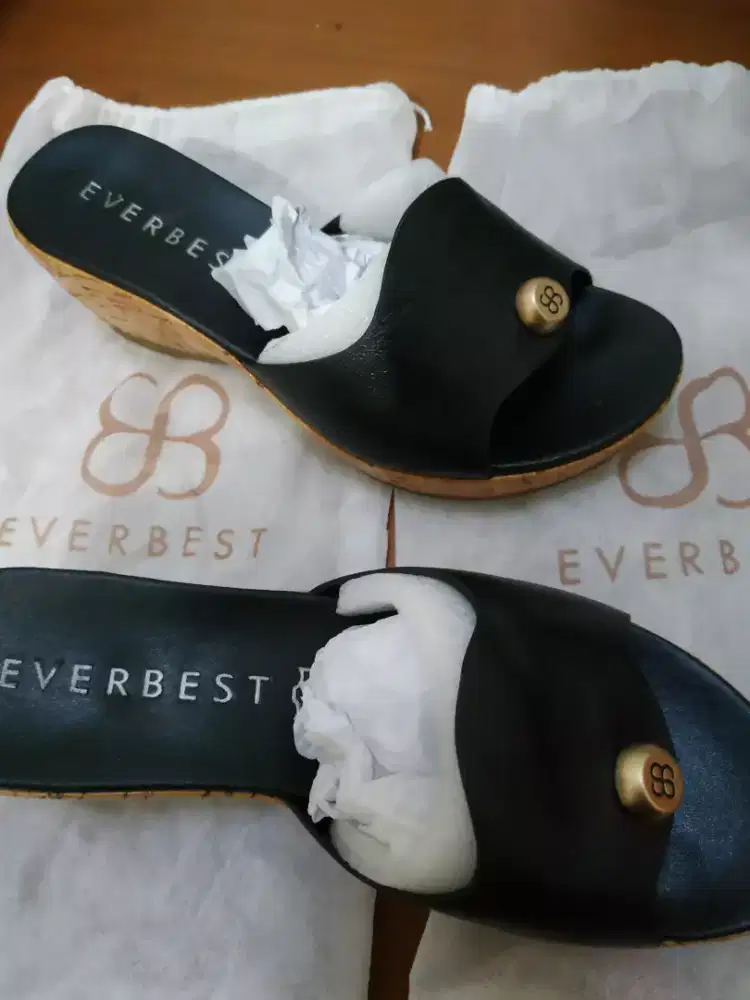 No. 35/36 Sepatu wanita merk Everbest