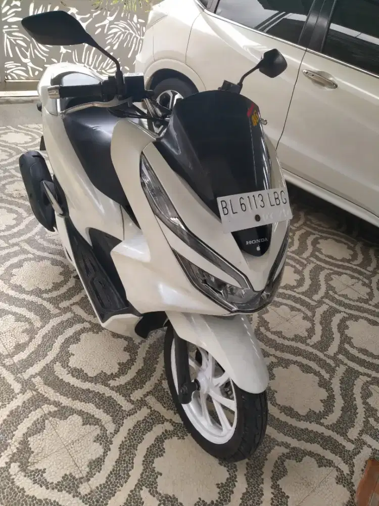 Jual cepat Honda PCX 150 mulus lengkap tinggal pake