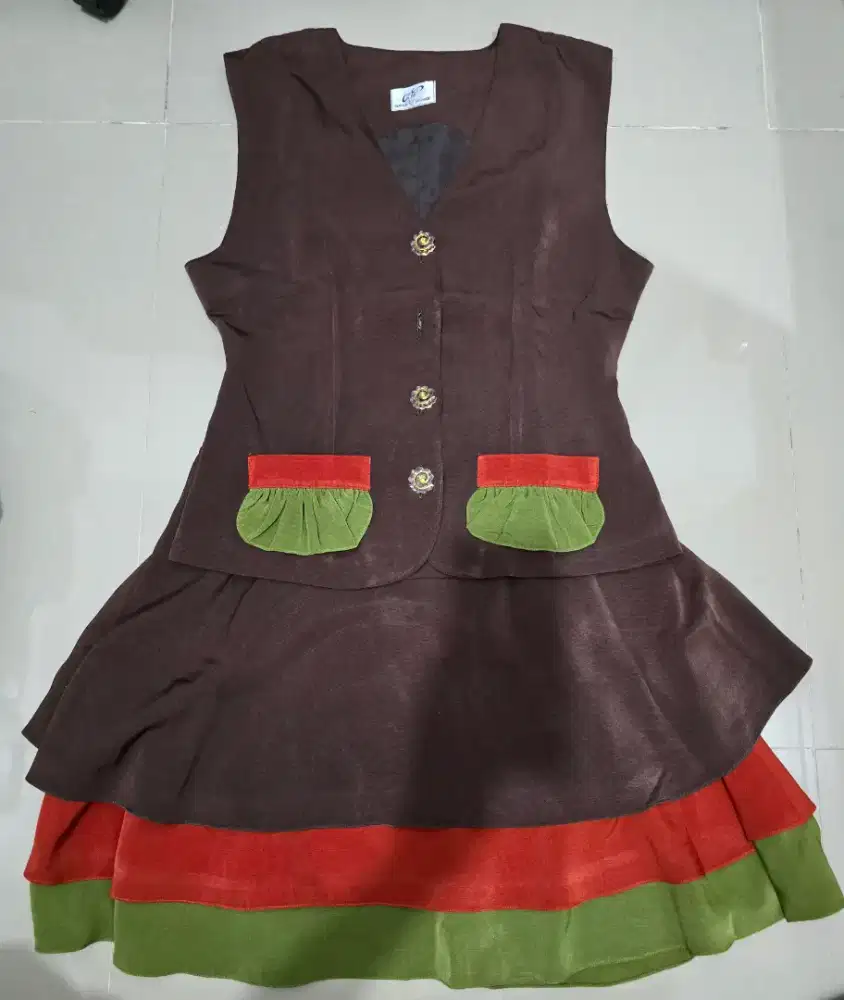 Pakaian Bekas Wanita Masih Bagus