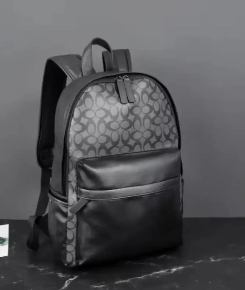 Dijual cepat. TAS RANSEL + bonus topi polos warna hitam