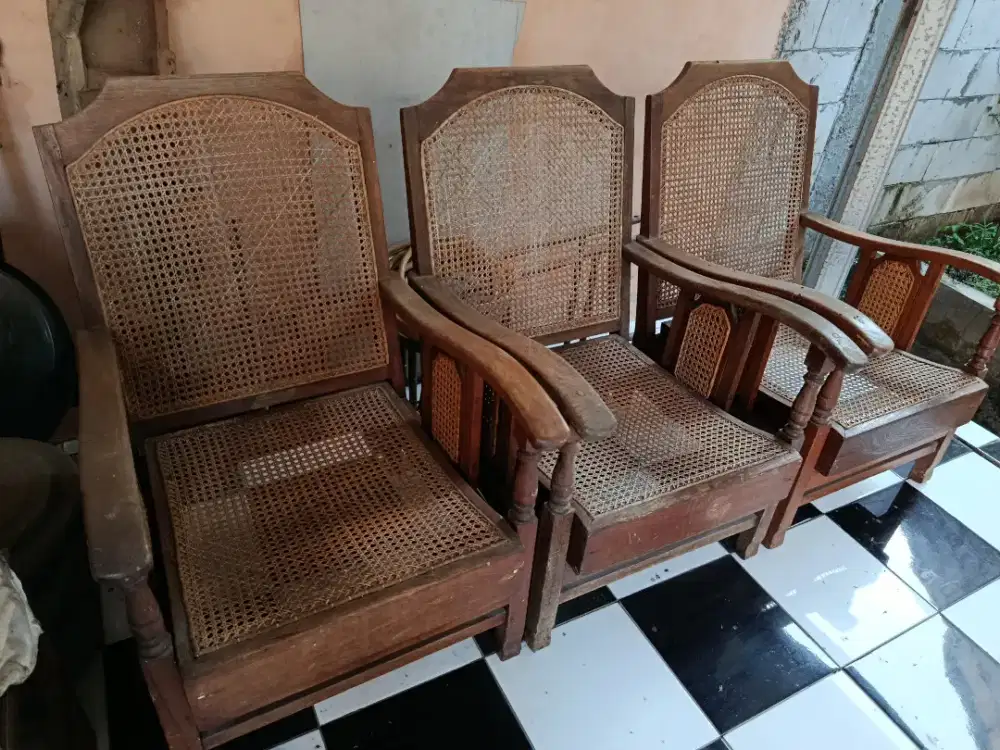 Dijual kursi rotan jati antik