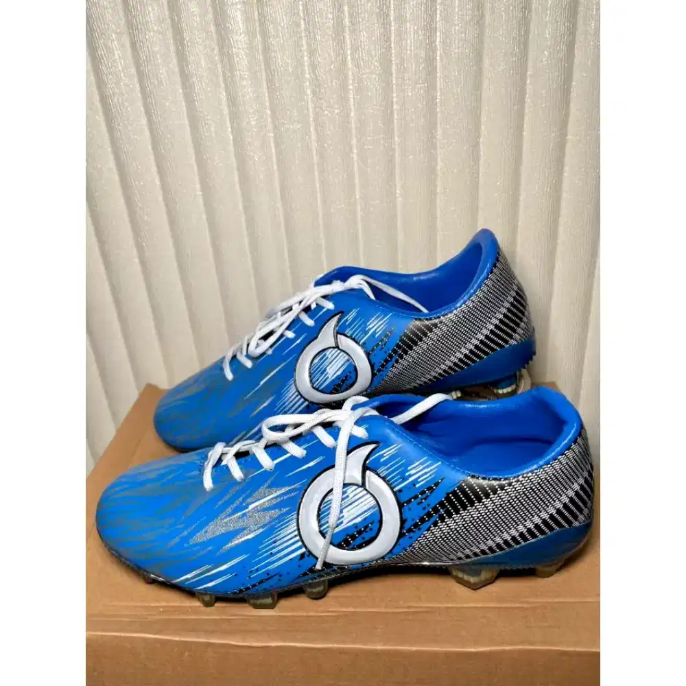 Sepatu bola dewasa termurah (KIRIM COD)