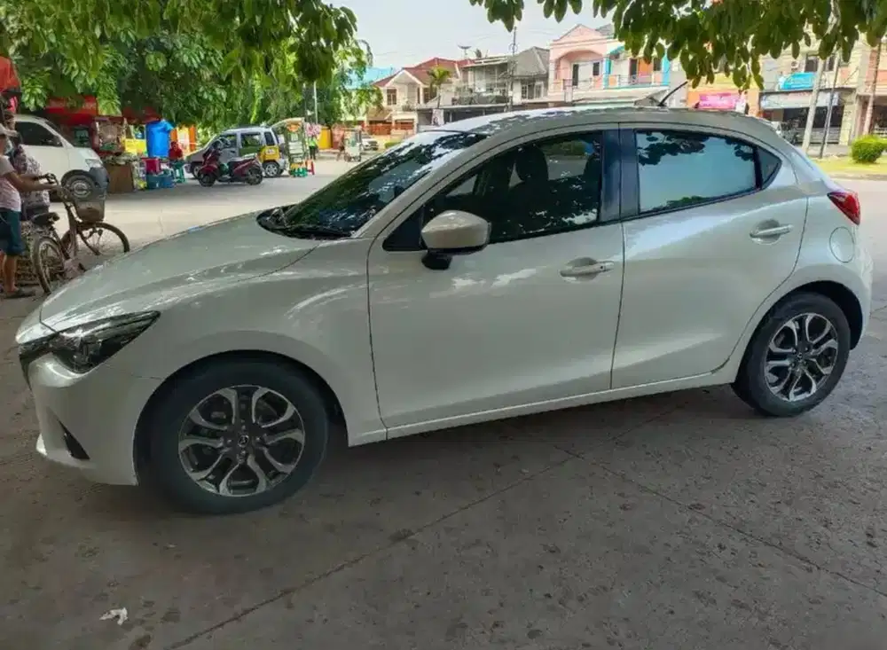 Mazda 2 2015 Bensin