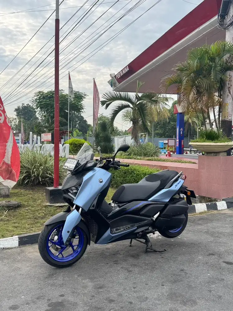 Xmax 2025 up cc 300. Mulus pribadi