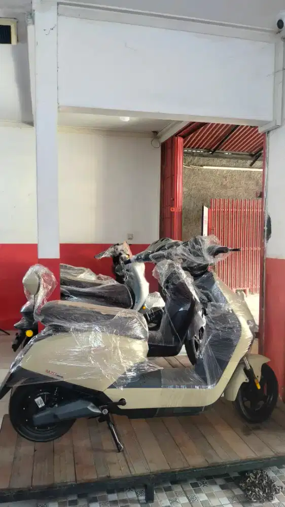 Sepeda Listrik U-winfly M70 Cream