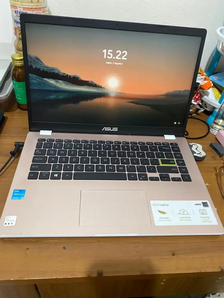 Jual Laptop ASUS E410KAO ROSE PINK