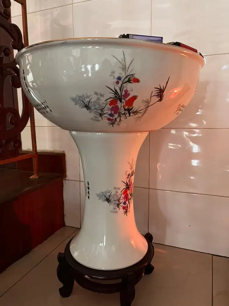 Kolam Ikan Keramik China