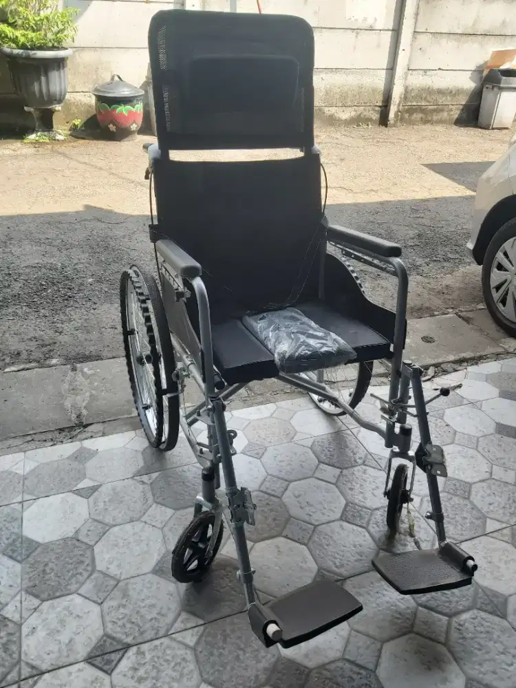 Di jual kursi roda kondisi bagus