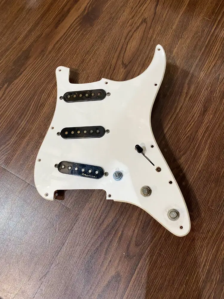 Pickup Set Fender Stratocaster Noiselesss Black Cover