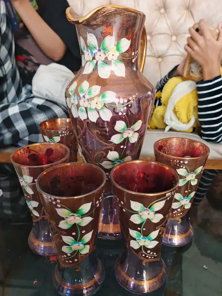 Set gelas cantik antik