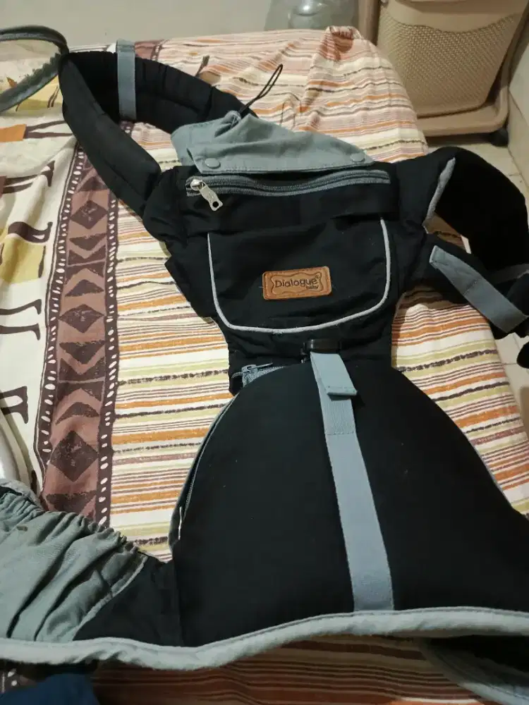 hipseat dialogue + bouncer