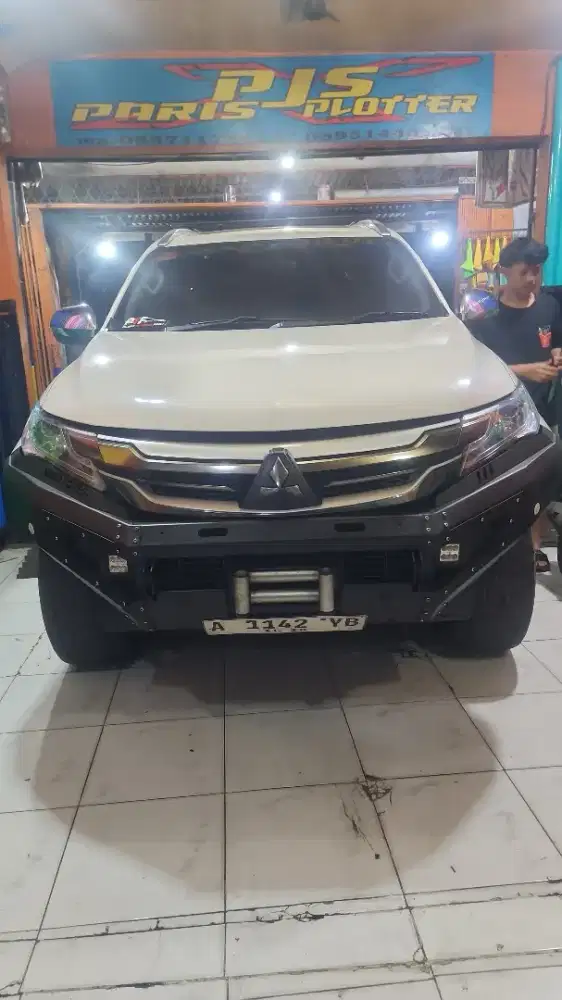 Wrapping car Warna putih Bikin item dof