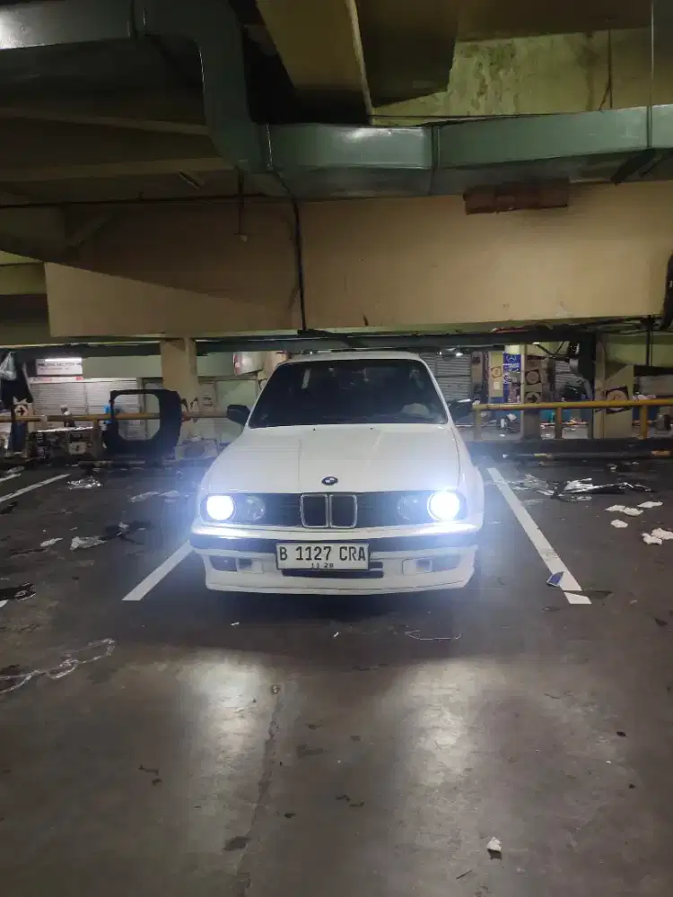 BMW e30 M40 91 White