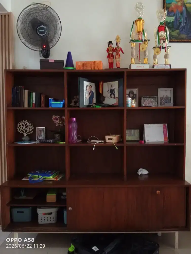 Lemari kayu jati asli