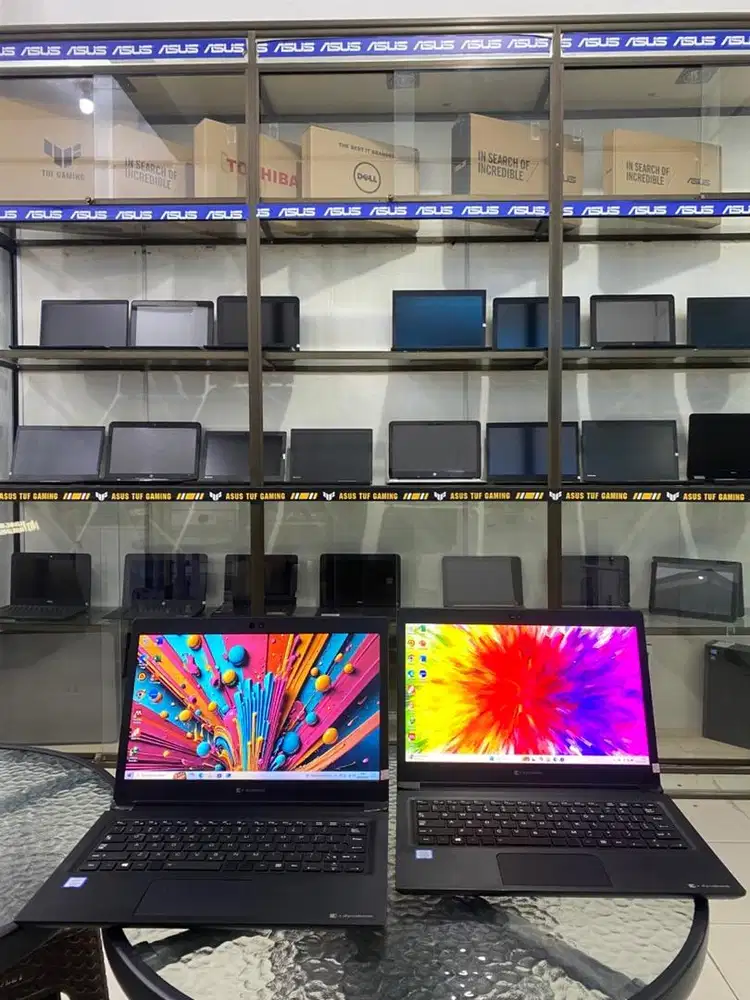 Laptop slim business TOSHIBA DYNABOOK