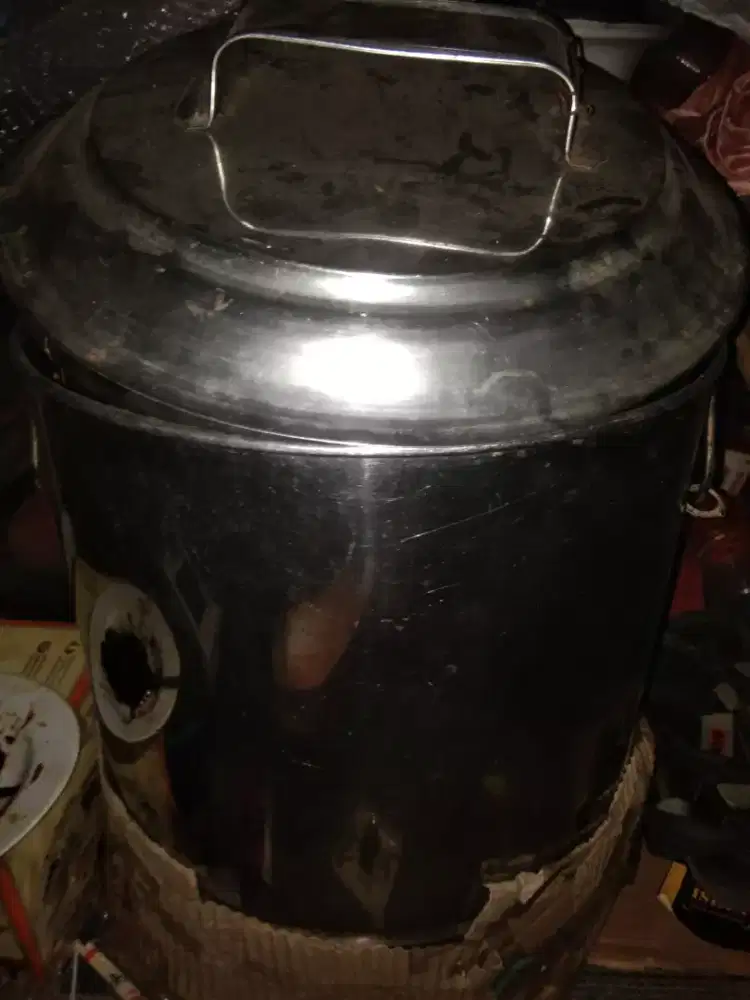 Dijual butuh bnget untuk makan