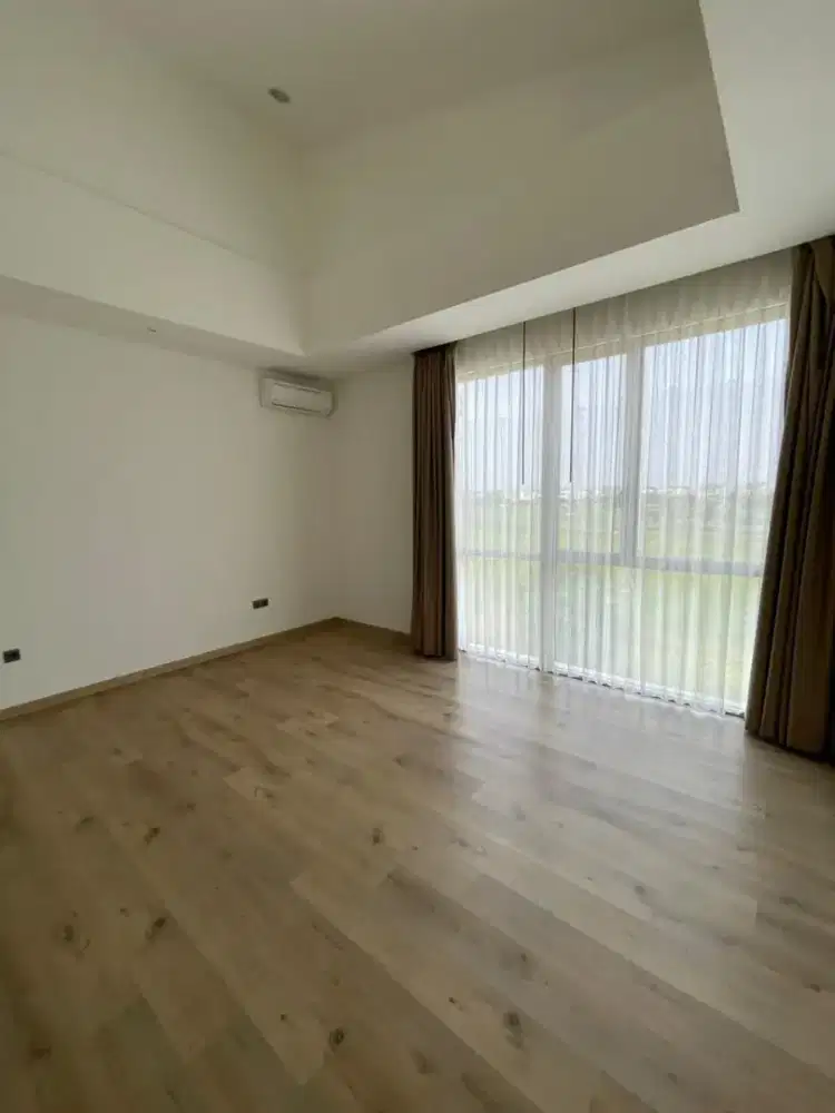 Pik Rumah Mewah Golf Island