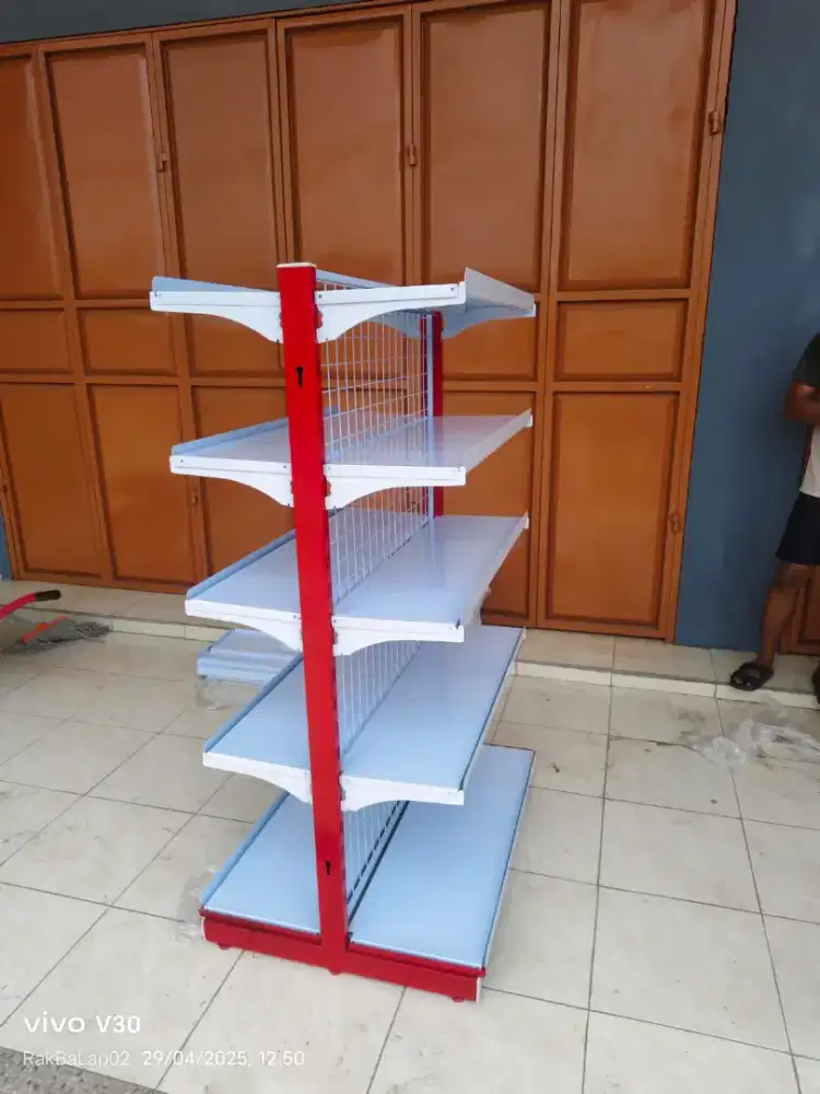 Rak besi 5 susun barang baru pengiriman dr jkrta