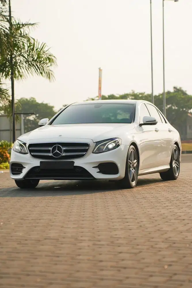 Full Spec! Mercedes Benz E300 AMG Line 2018 bmw g30