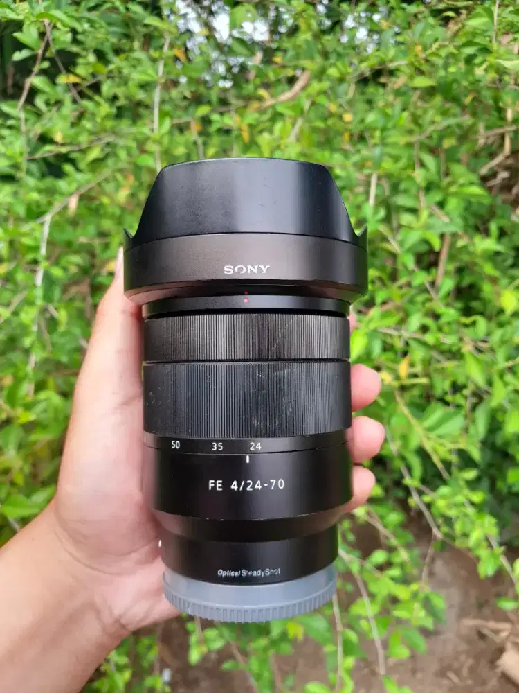 Lensa sony fe 24 70 mm f4 ziss