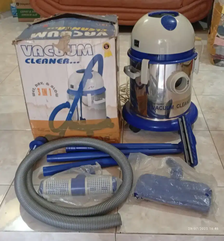 Vacum Cleaner Merk AOWA Japan