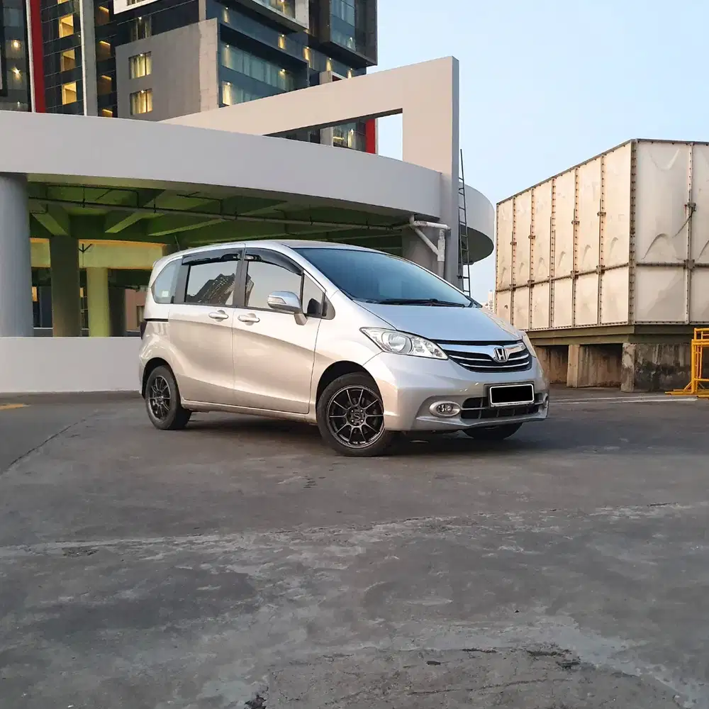 Honda Freed 2014 Bensin