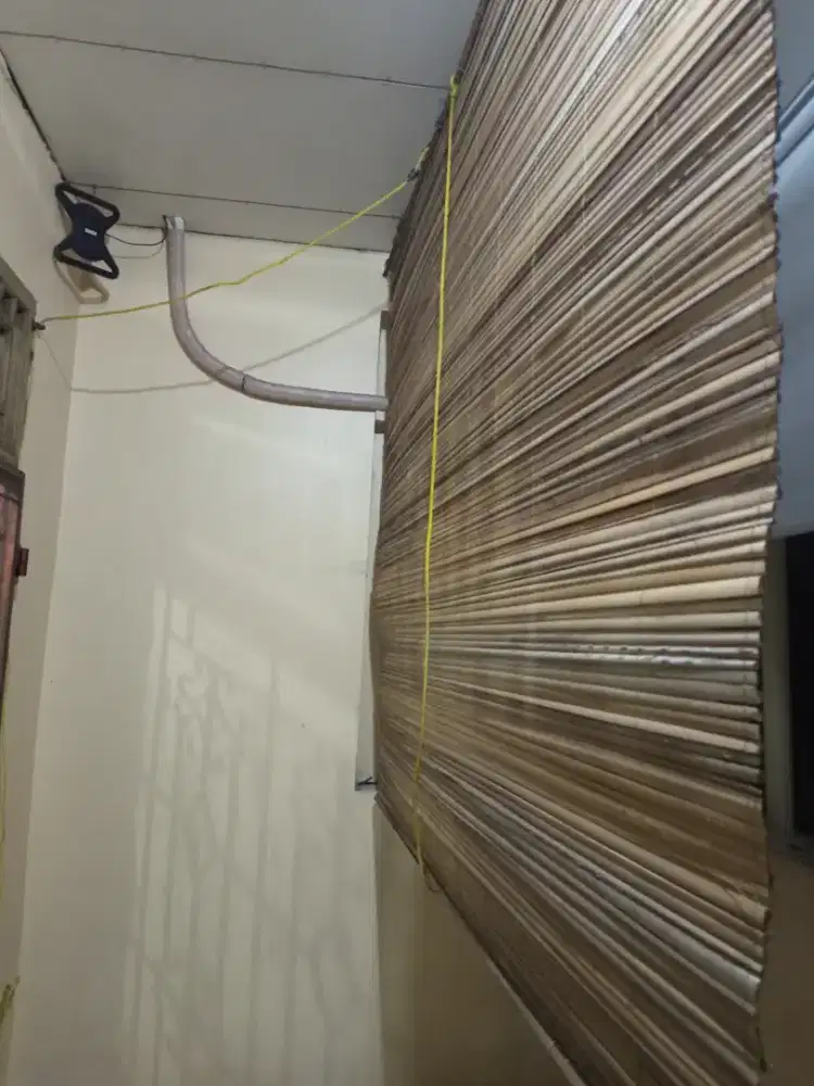 Tirai Bambu Krey Gulung Outdoor Preloved