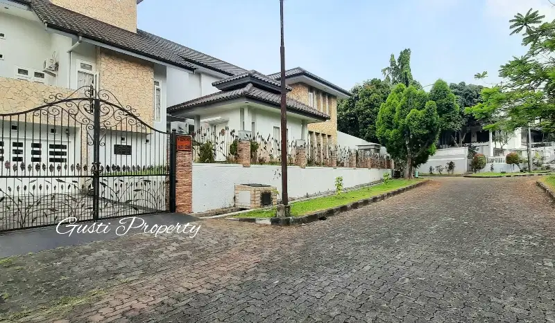 Rumah Megah & Cantik S.Pool cluster 3 menit ke lebak bulus