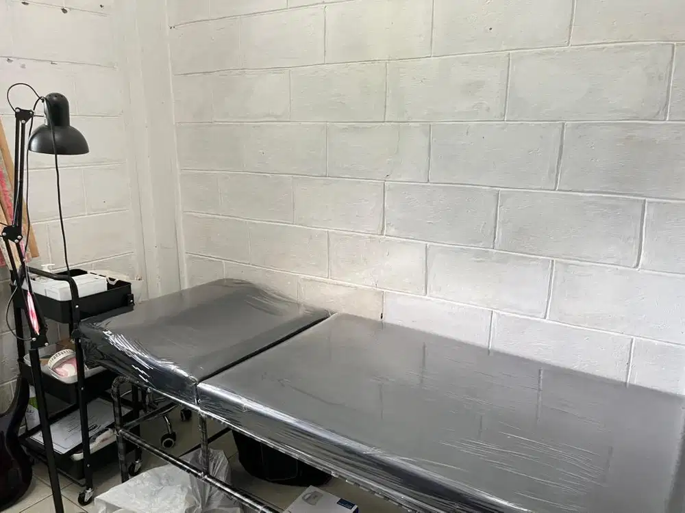 kasur eyelash dan lampu