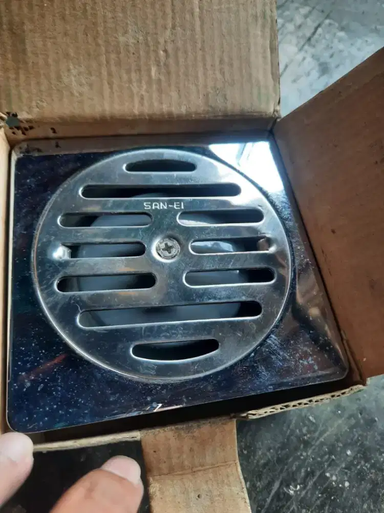 Floor Strainer merk SAN-EI EH508