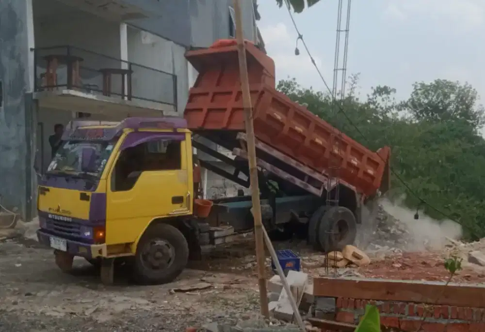 Tanah urugan murah puing sampah proyek