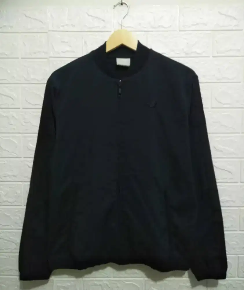 Jaket bekas bomber new balance