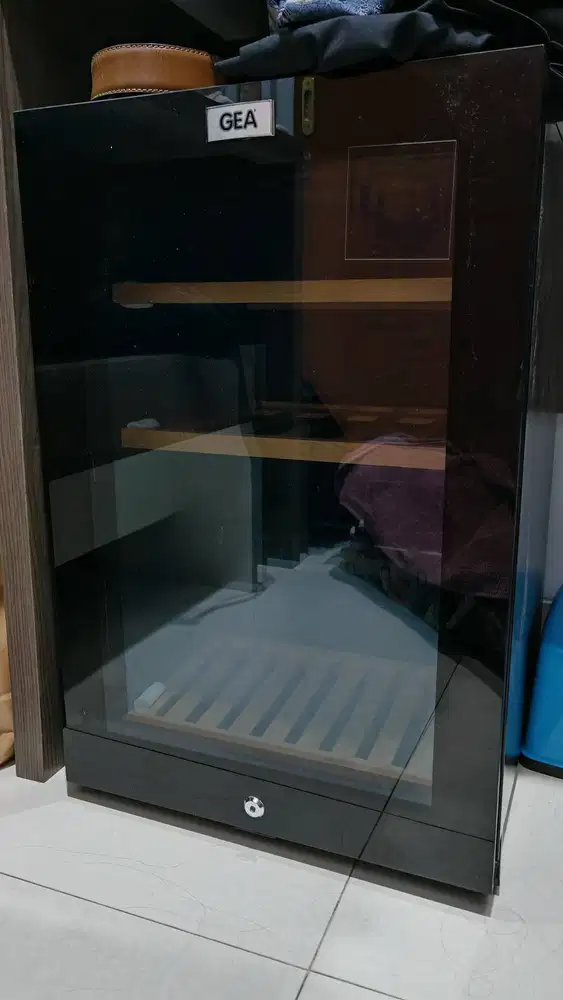 Kulkas Wine / Wine Chiller Showcase GEA Second