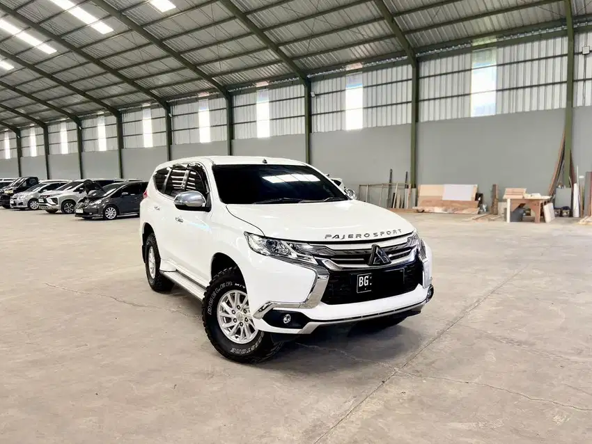 Mitsubishi Pajero Sport 4X4 GLX 2017 / 2018 MT Manual, Sangat terawat