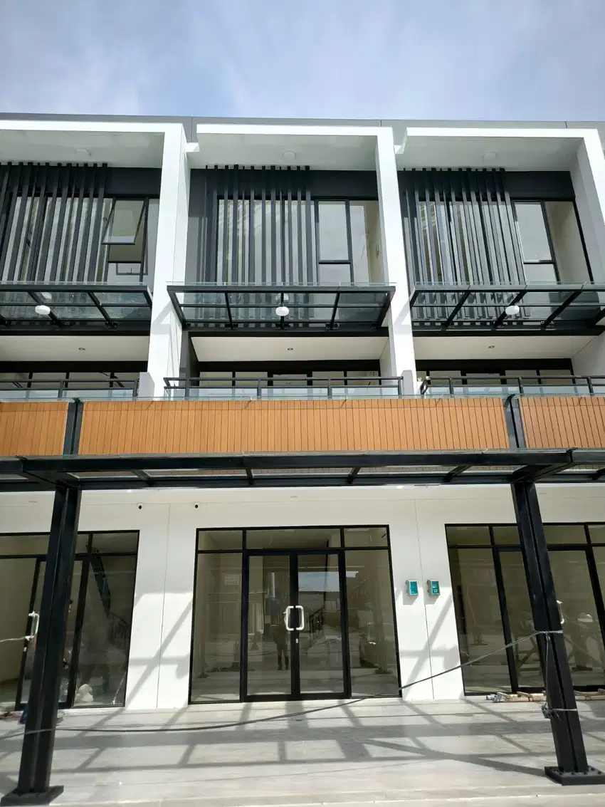 Ruko Hampton Promenade Gading Serpong 3Lt 4,5x15 Hadap Boulevard
