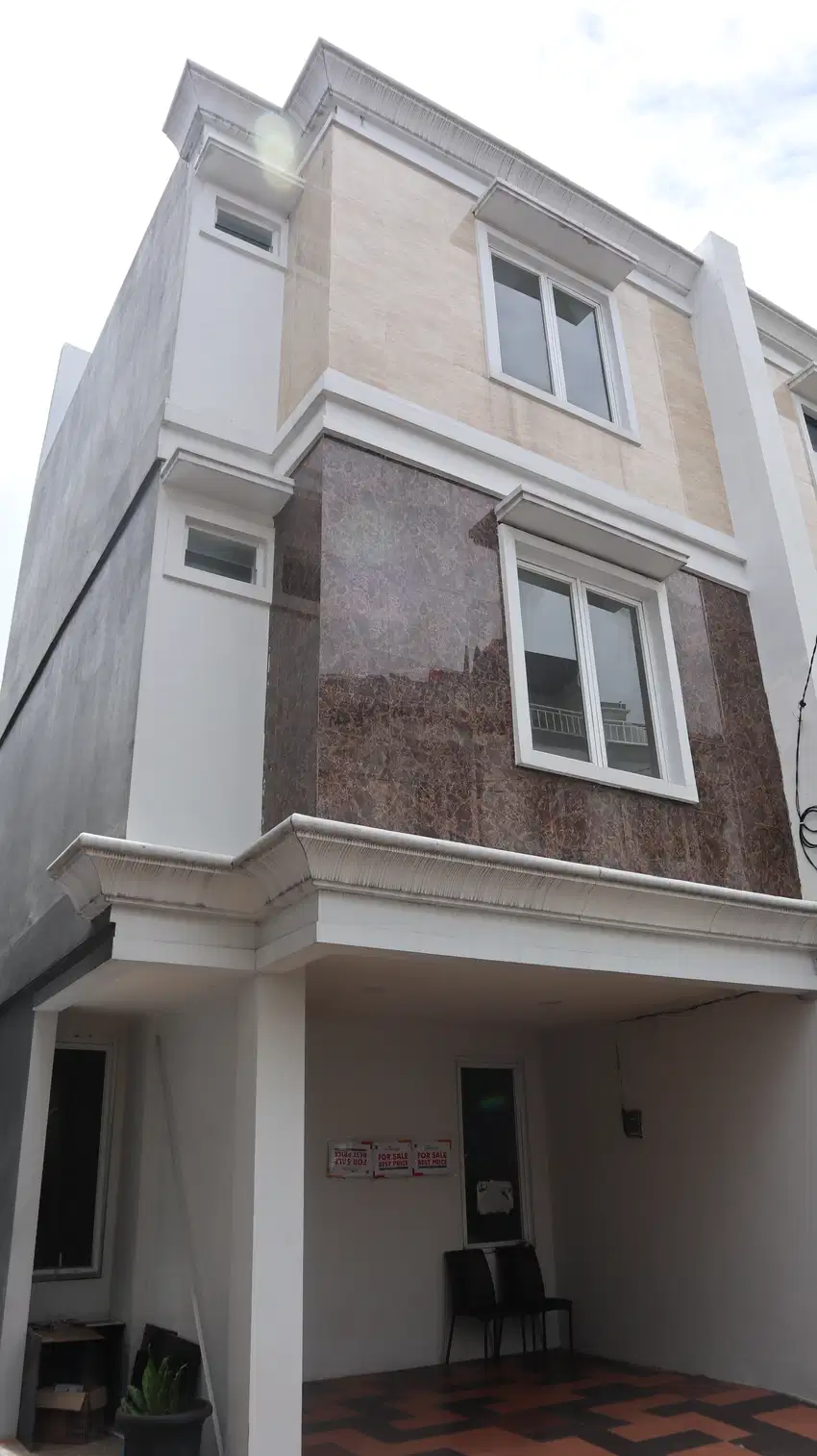 Rumah Siap Huni Lokasi Premium di Jakarta Selatan Kav 7