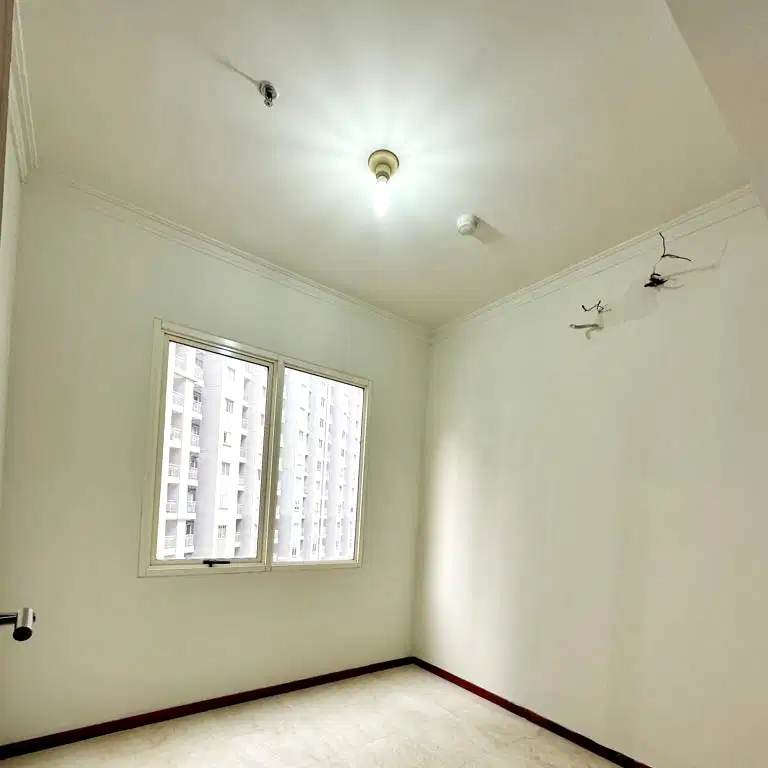 Disewakan unfurnish tipe 2br luas 54m apt royal mediterania garden res